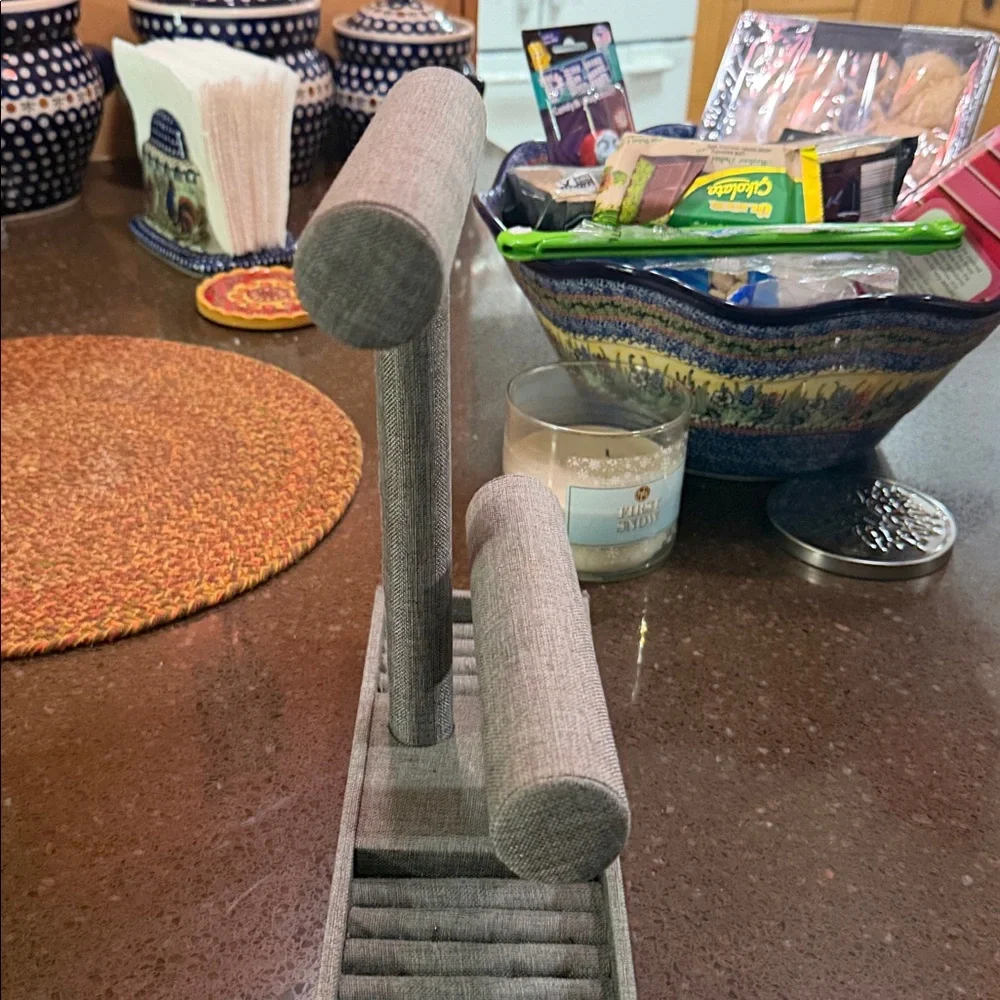 Gray Jewelry Display Stand very well made not a cheap one sturdy very nice